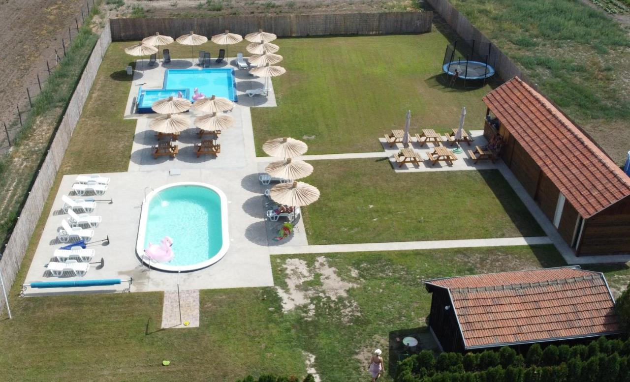 Ferienwohnung Hacijenda Mali Raj Palić Exterior foto
